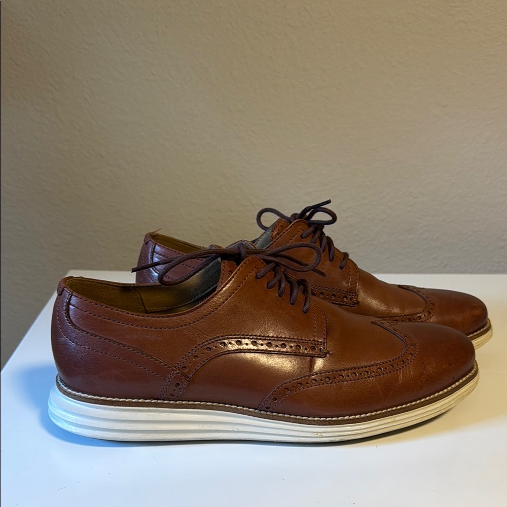 Men's ØriginalGrand Wingtip Oxfords Dress Shoes Cole Hann 11.5 Wide (worn twice) - Picture 10 of 12